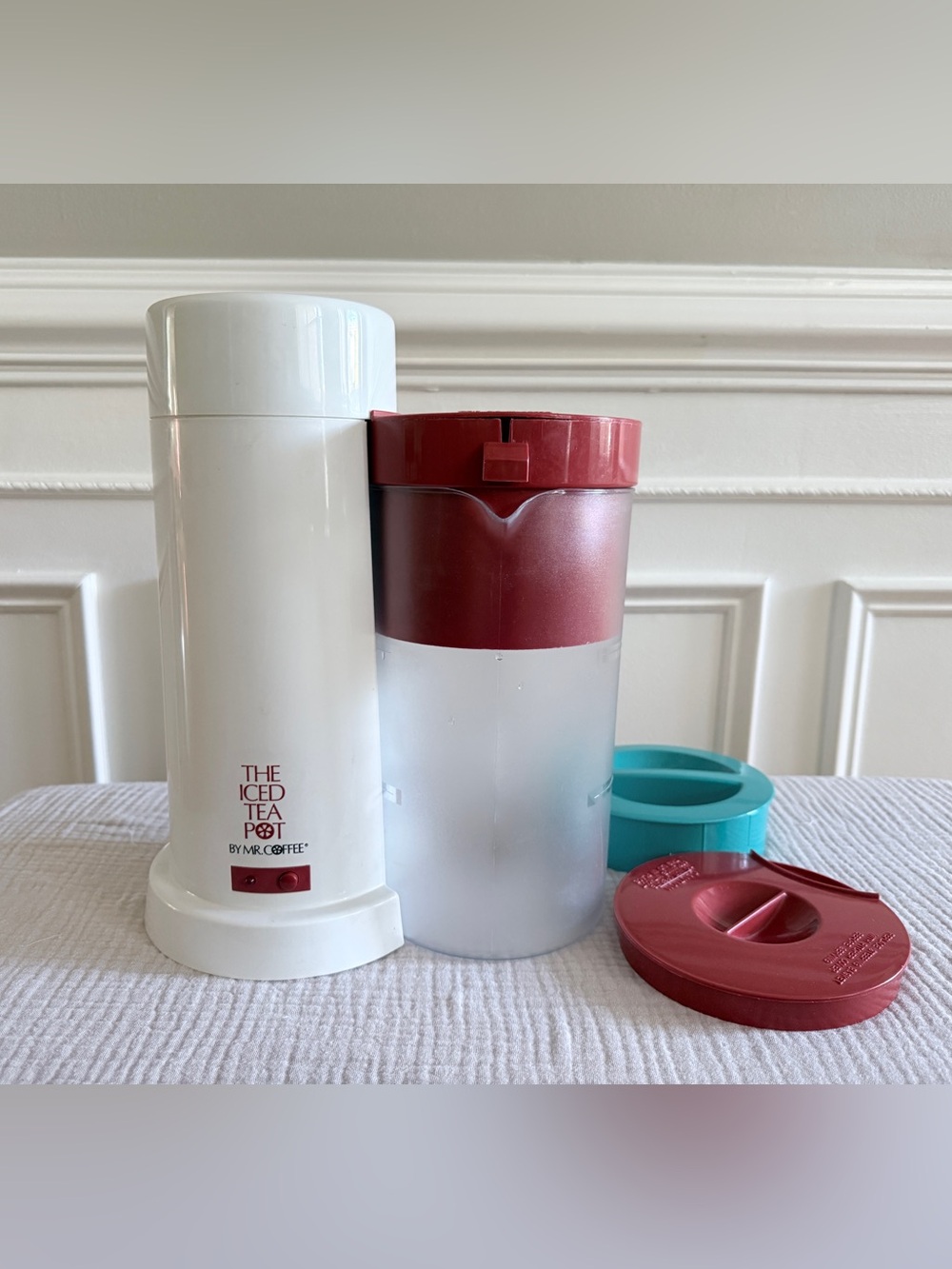 Vintage Mr. Coffee TM1 The Iced Tea Pot Maker 2 Quart White Blue Red Tested
